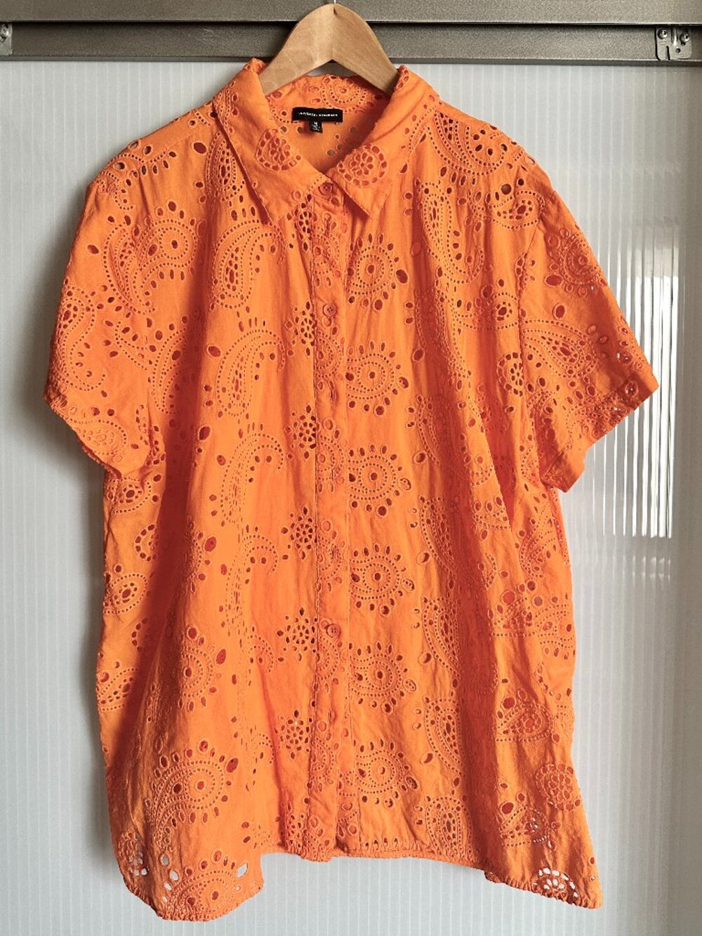 Universal Standard Orange Eyelet Button Up Shirt Short Sleeve M 18/20 Cotton